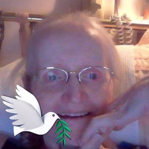 Meet your Posher, Claire